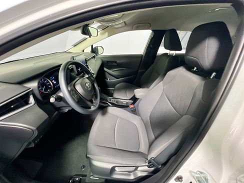 Used 2022 Toyota Corolla LE image 14