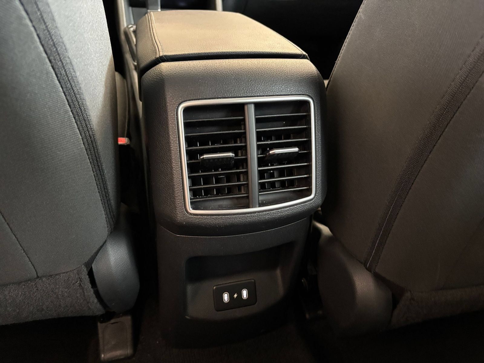 Used 2026 Kia Sportage LX FWD image 21