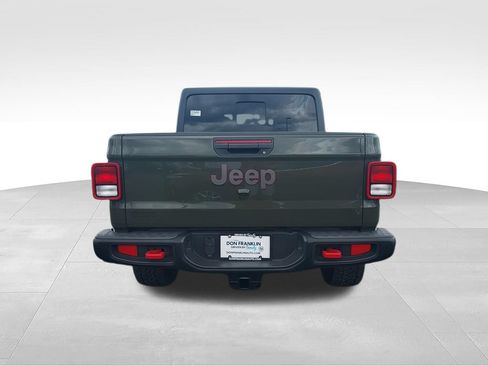 Used 2023 Jeep Gladiator Rubicon w/ Trailer Tow Package AWD/4WD image 7