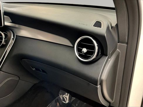 Certified 2019 Mercedes-Benz GLC 300 4MATIC image 26