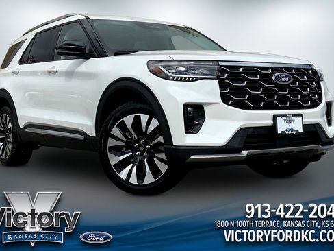 Used 2026 Ford Explorer Platinum w/ LUX Leather Package AWD/4WD image 1
