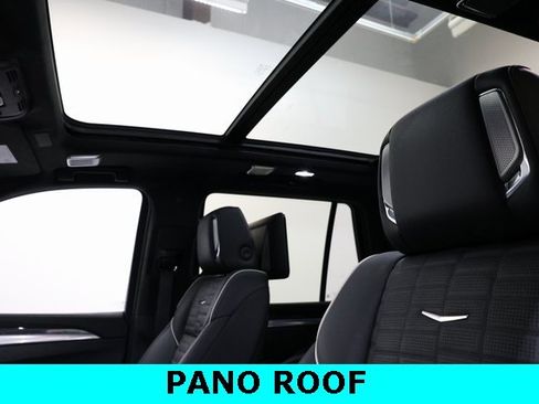 Used 2025 Cadillac Escalade V image 29