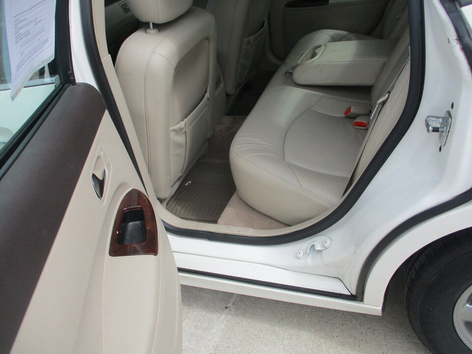 Used 2008 Buick LaCrosse CXL w/ Driver Confidence Package FWD image 21