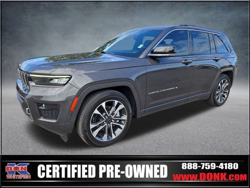 Certified 2022 Jeep Grand Cherokee Overland w/ Luxury Tech Group IV image 4
