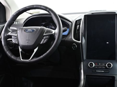 Used 2023 Ford Edge SEL w/ Convenience Package image 8