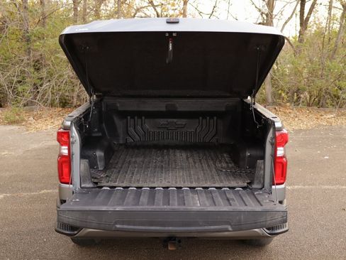 Used 2021 Chevrolet Silverado 1500 Custom w/ LPO, Dark Essentials Package image 25