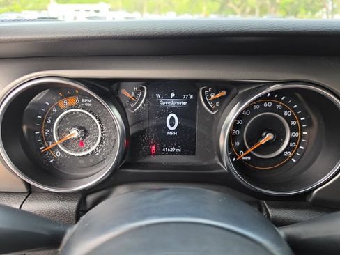 Used 2022 Jeep Gladiator Sport AWD/4WD image 35