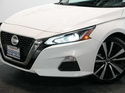 Used 2022 Nissan Altima 2.5 SR FWD image 10