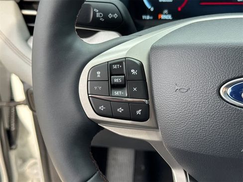 New 2026 Ford Explorer Active w/ Active Comfort Package image 25