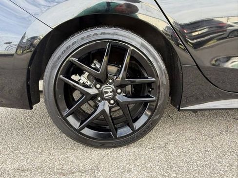 Used 2022 Honda Civic Sport image 8