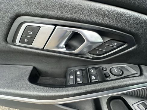 Used 2023 BMW 330i Sedan w/ Driving Assistance Package image 15