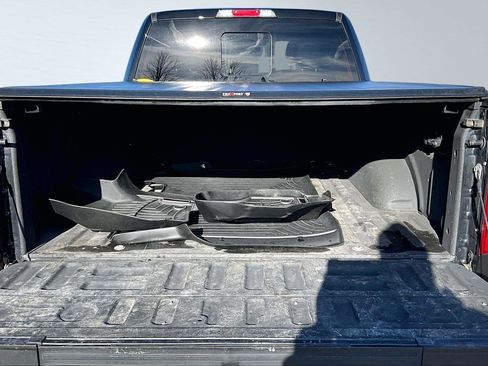 Used 2015 Ford F150 Lariat w/ Equipment Group 502A Luxury image 7