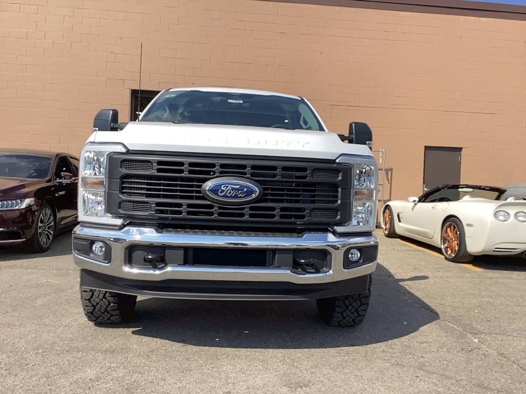 New 2026 Ford F350 XL w/ XL Off-Road Package AWD/4WD image 6
