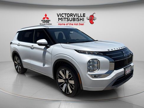 New 2026 Mitsubishi Outlander SEL FWD image 1