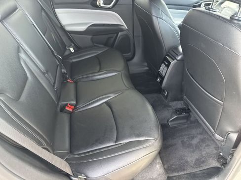 Used 2025 Jeep Compass Limited image 14