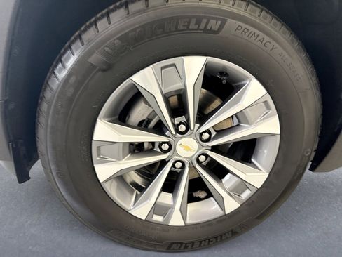 Used 2025 Chevrolet Equinox LT AWD/4WD image 28