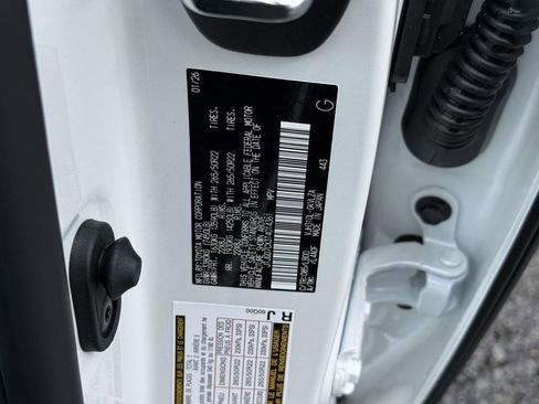 Used 2026 Lexus LX 700h Luxury w/ Accessory Package (Z1) image 20