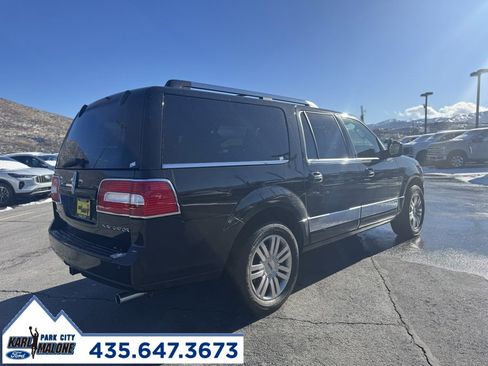 Used 2011 Lincoln Navigator L 4WD image 3