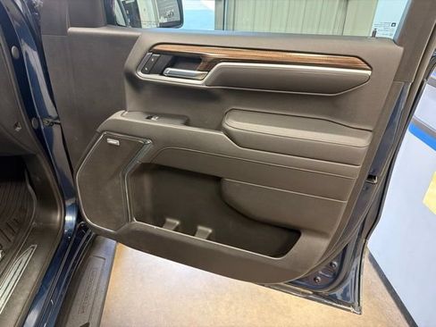 Used 2022 Chevrolet Silverado 1500 RST w/ Convenience Package II AWD/4WD image 24