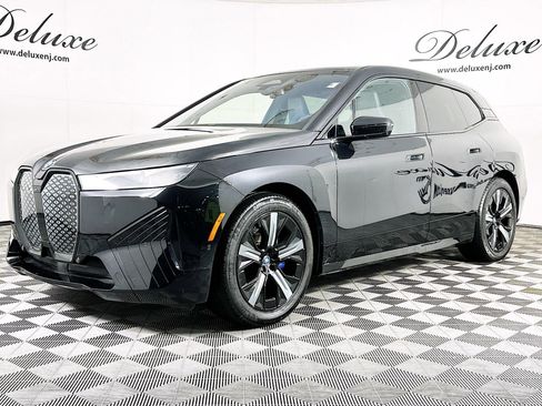 Used 2023 BMW iX xDrive50 w/ Premium Package image 3