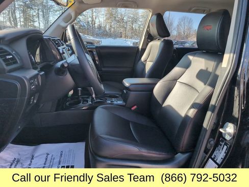 Used 2018 Toyota 4Runner TRD Off-Road Premium image 11