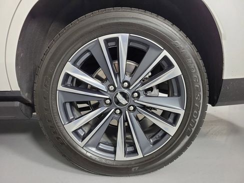 Certified 2025 Cadillac Escalade Sport w/ Touring Package AWD/4WD image 10