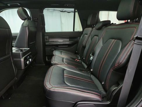 Used 2019 Ford Expedition Limited w/ Equipment Group 303A AWD/4WD image 28