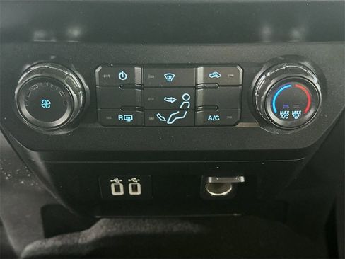 Used 2019 Ford F250 XLT w/ XLT Value Package image 16