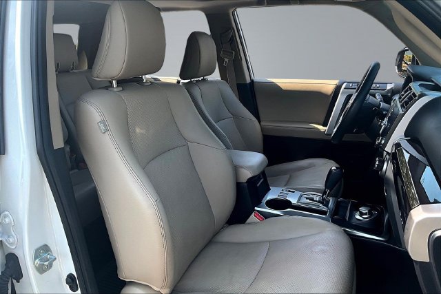 Used 2022 Toyota 4Runner Limited AWD/4WD image 28