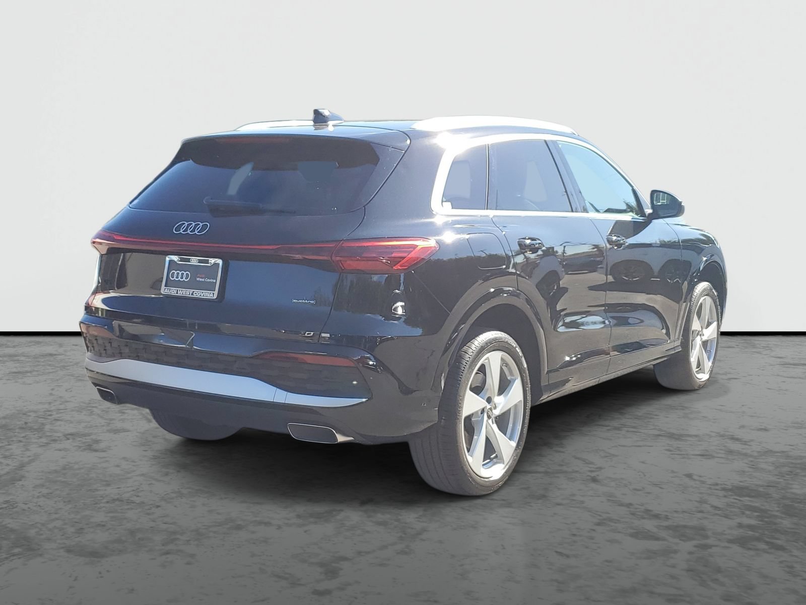 Used 2025 Audi Q5 Premium Plus AWD/4WD image 4
