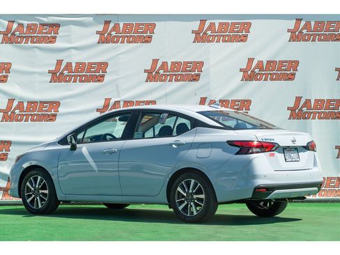 Used 2025 Nissan Versa SV w/ Trunk Package FWD image 12