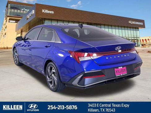 Used 2025 Hyundai Elantra SEL image 6