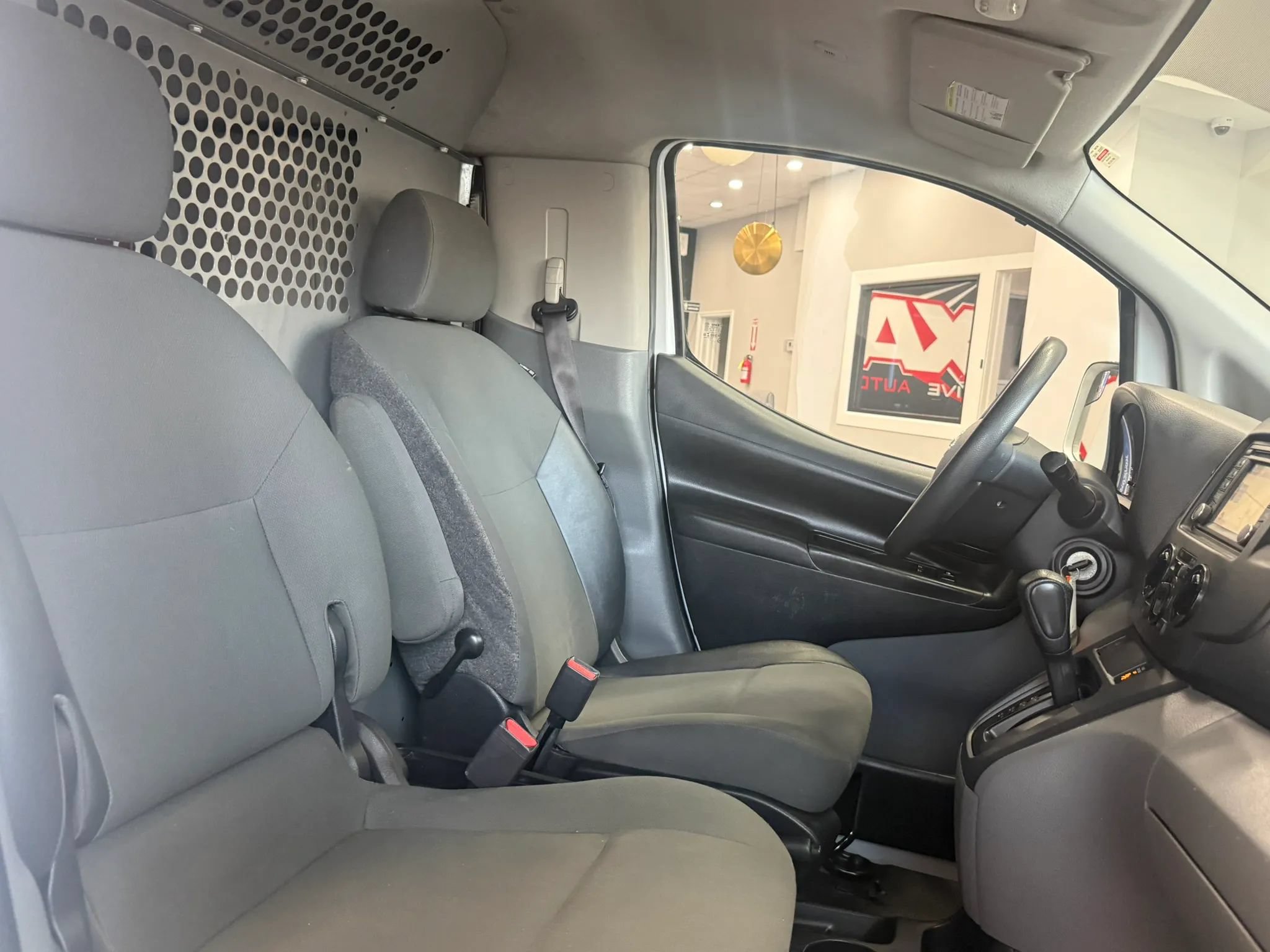 Used 2019 Nissan NV200 SV w/ Navigation Package FWD image 14
