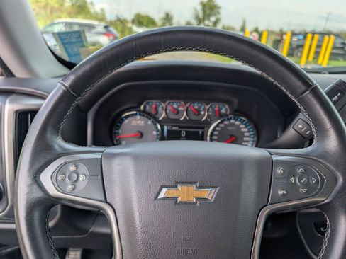 Used 2018 Chevrolet Silverado 1500 LT w/ All Star Edition AWD/4WD image 11