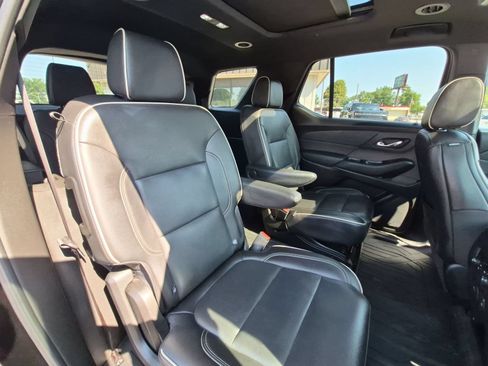 Certified 2023 Chevrolet Traverse Premier FWD image 28