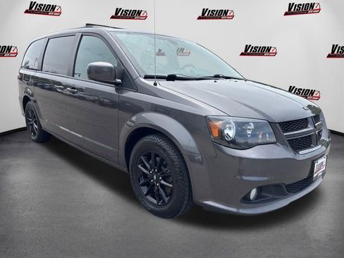 Used 2019 Dodge Grand Caravan GT FWD image 3
