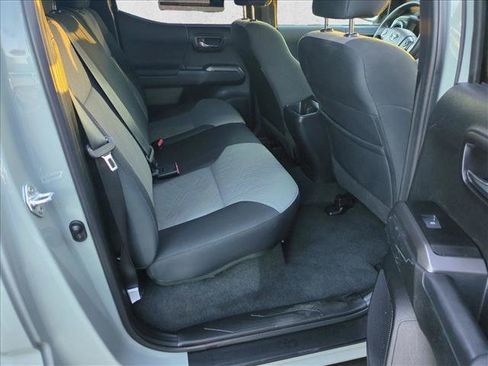 Used 2023 Toyota Tacoma TRD Sport AWD/4WD image 18