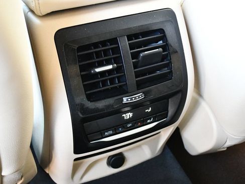 Used 2019 BMW X3 sDrive30i w/ Premium Package RWD image 57