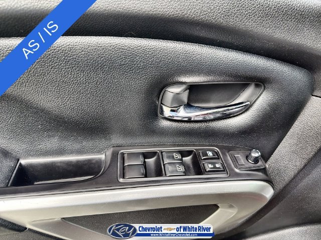 Used 2017 Nissan Titan SV AWD/4WD image 24