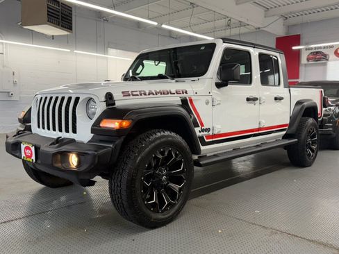 Used 2020 Jeep Gladiator Sport w/ Quick Order Package 24S AWD/4WD image 1