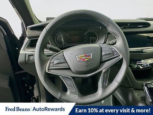 New 2026 Cadillac XT5 Luxury image 7