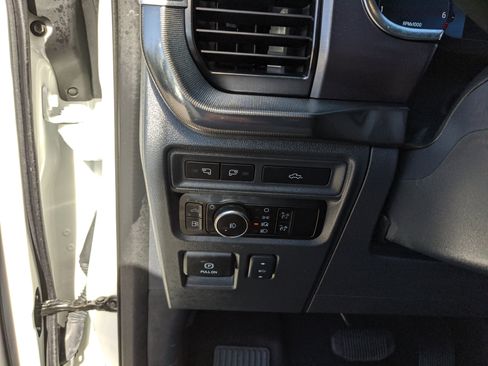 Certified 2024 Ford F150 Platinum image 36