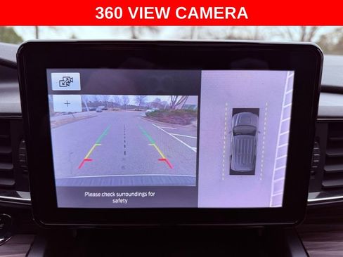 Used 2020 Ford Explorer Limited w/ Class III Trailer Tow Package image 9