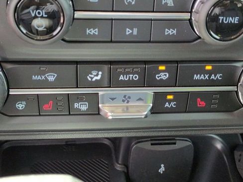 New 2026 Ford Bronco Badlands image 24