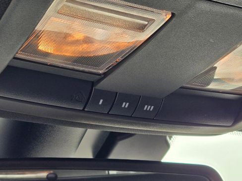 Used 2022 Dodge Challenger GT image 24