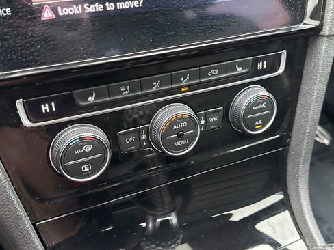 Used 2019 Volkswagen GTI Autobahn image 23