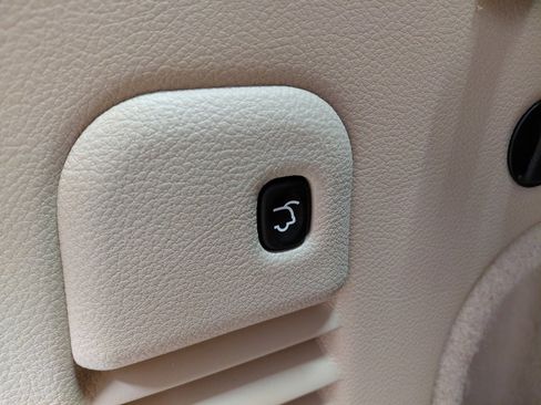 Certified 2021 Jeep Grand Cherokee Overland image 55