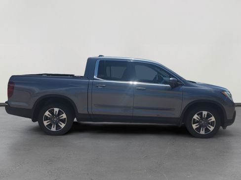Used 2017 Honda Ridgeline RTL-T image 6