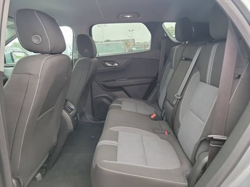 Used 2025 Chevrolet Blazer LT FWD image 10