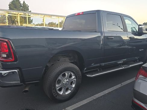 Used 2025 RAM 2500 Big Horn AWD/4WD image 2